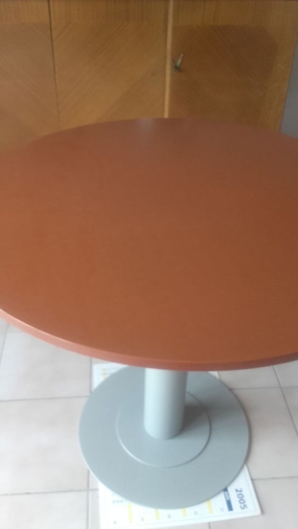 TABLE RONDE DIAMETRE 90 CM HT 70CM Meubles