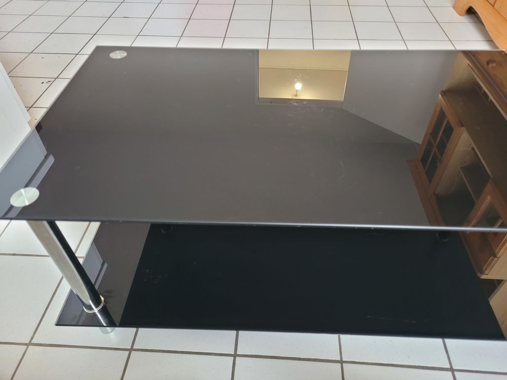 Table basse en verre tremp&eacute; noir Meubles