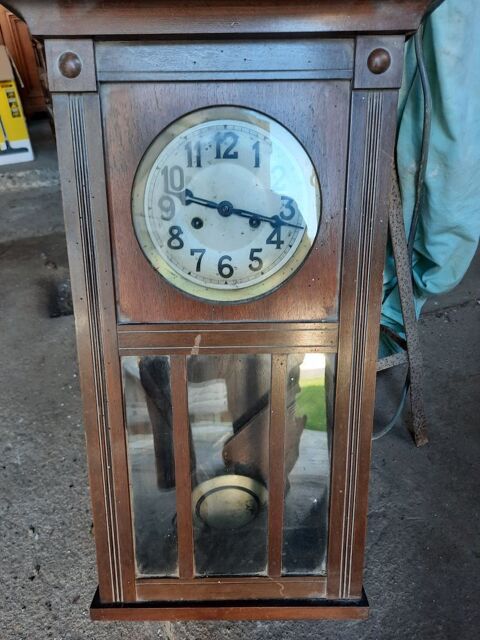 horloge ancienne  balancier unique 45 Wancourt (62)