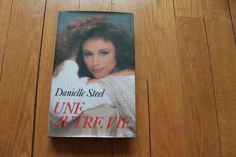 LIVRE  UNE AUTRE VIE  DE DANIELLE STEEL, 8 Dijon (21)