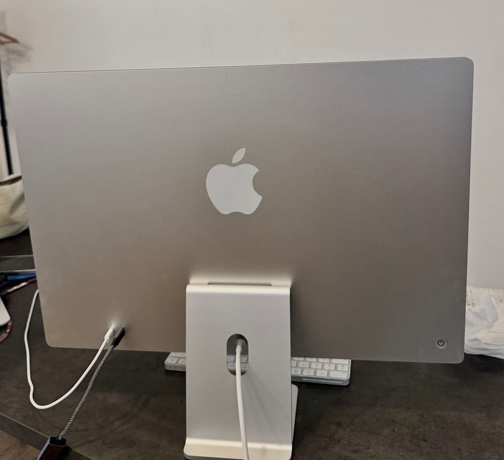iMac 24? Apple M1 - 8Go RAM - 256Go SSD - 2021 Matériel informatique