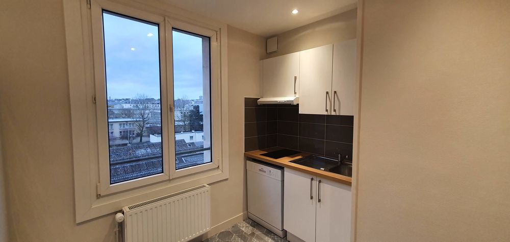 Location Appartement F2 meublé centre ville avec balcon ensoleillé Caen