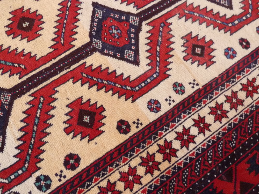 Tapis Baloutchistan (Iran)
225 cm x 116 cm Décoration