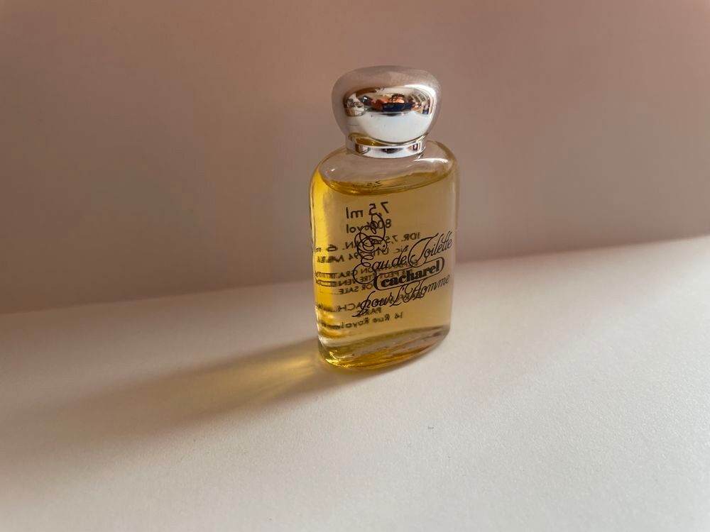 Mini miniature collection parfum Cacharel 