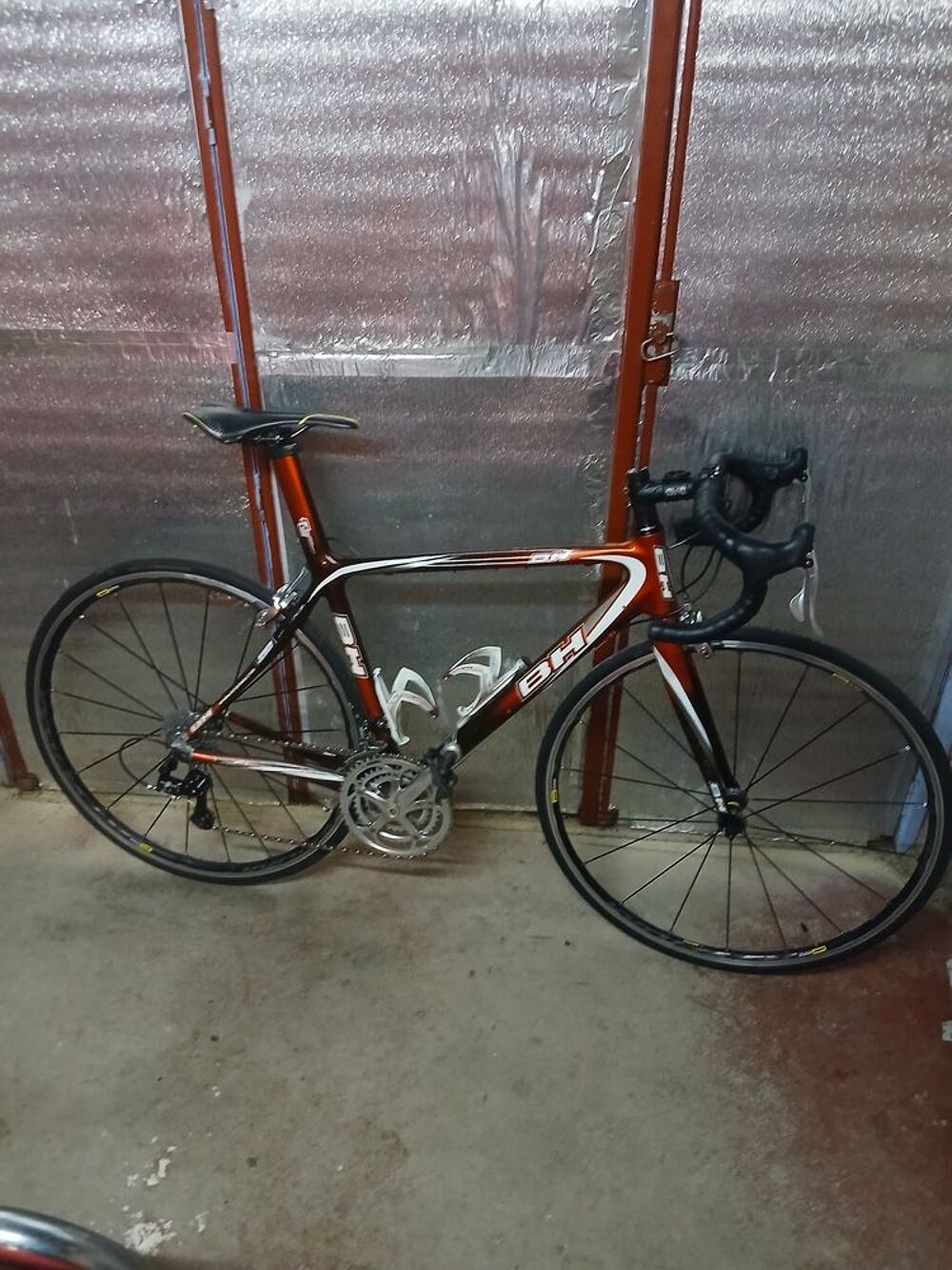 V&eacute;lo BH Global concept orange et blanc Vélos