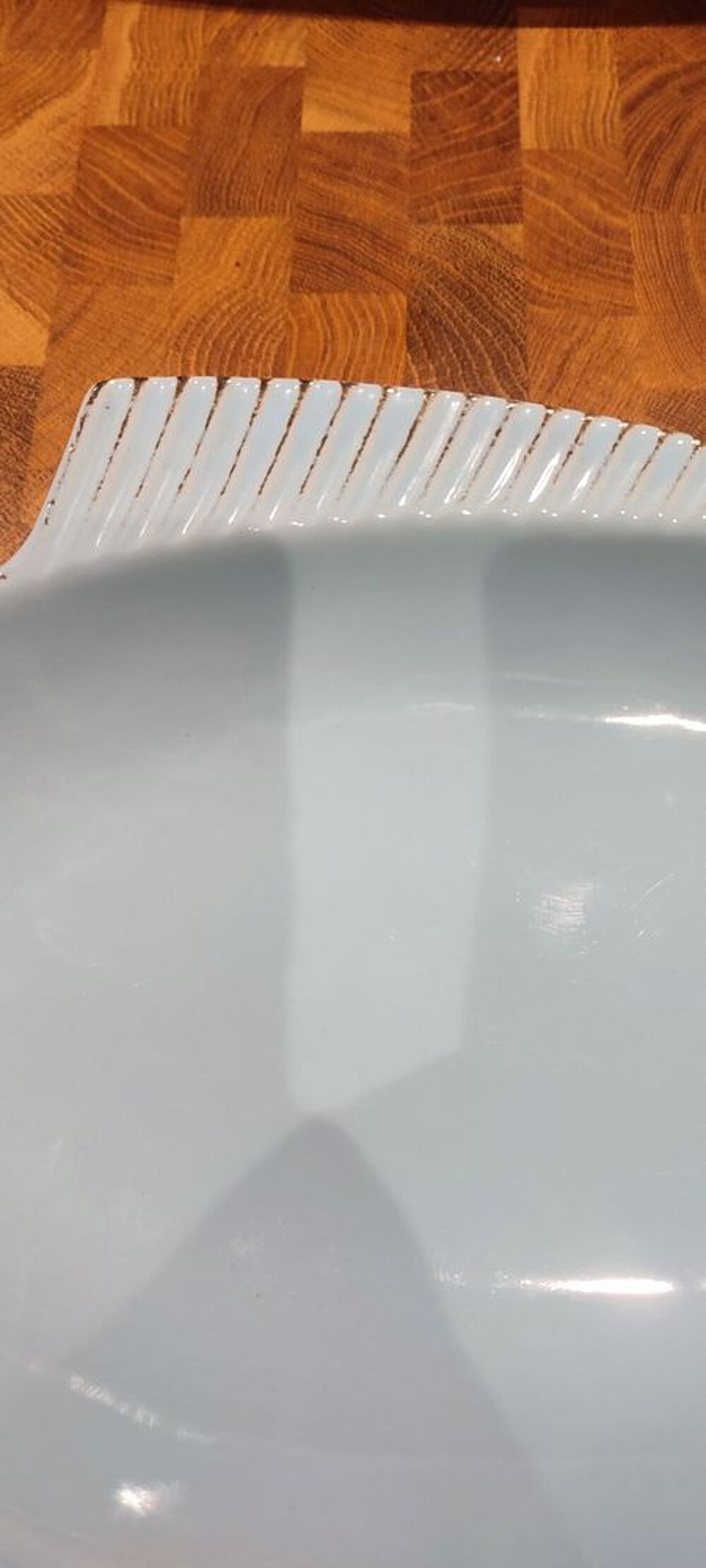 Plat creux c&eacute;ramique forme poisson 