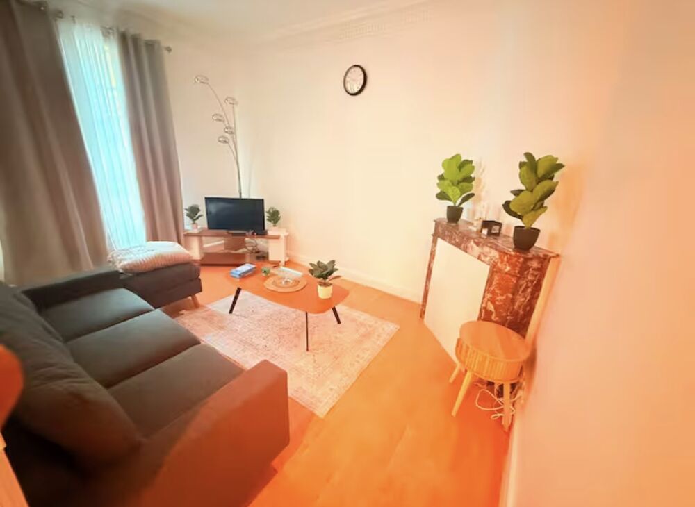 Location Appartement Superbe 2 pièces meublé 40 m² Paris 10e Paris 10