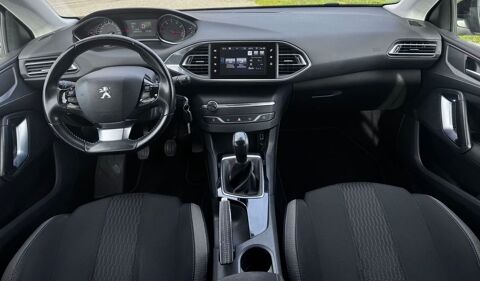 Peugeot 308 1.2 S&S 110CV STYLE