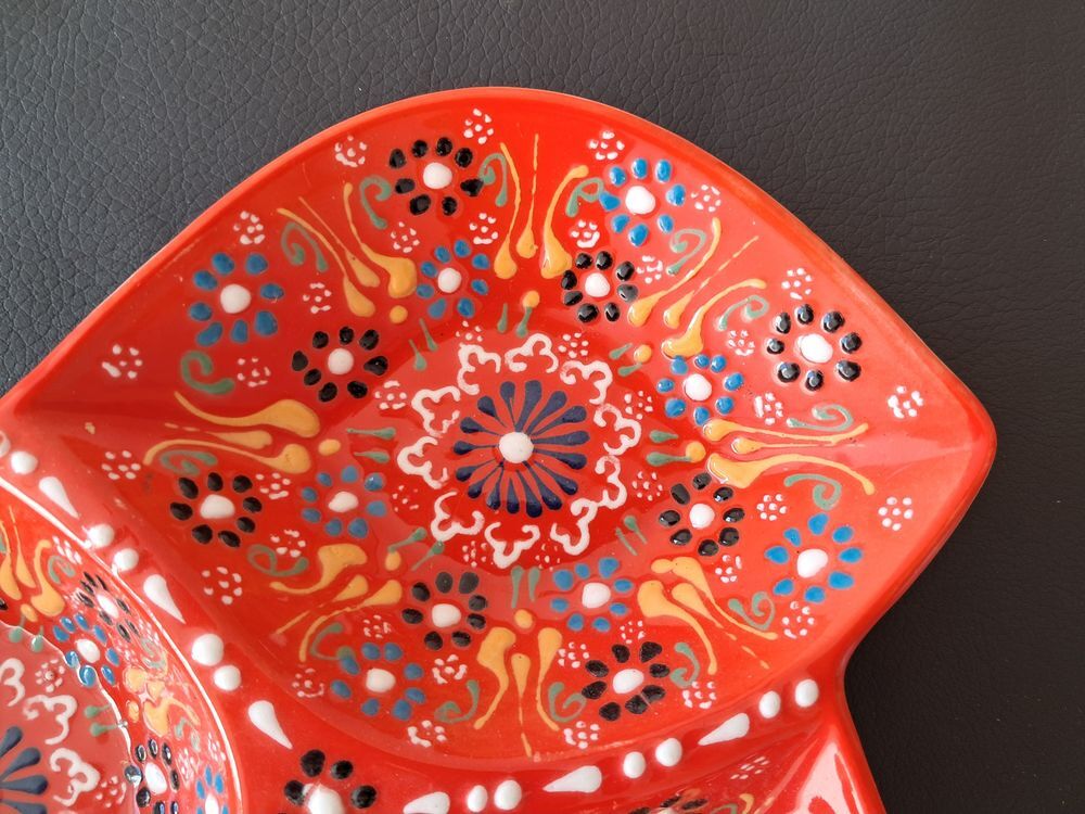 plateau ap&eacute;ritif en c&eacute;ramique turque orange peint et decor&eacute; Cuisine