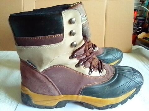 CHAUSSURES DE NEIGE OU GRAND FROID
15 Paris 19 (75)