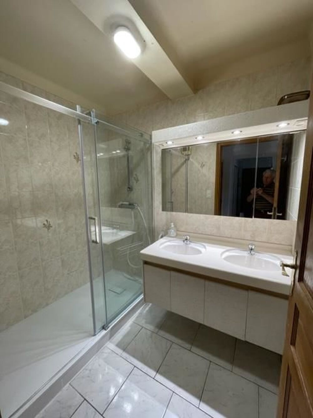 Location Appartement QUART. BON COIN  NANCY. PART LOUE BEL APPARTEMENT 3-4 PIECES Nancy