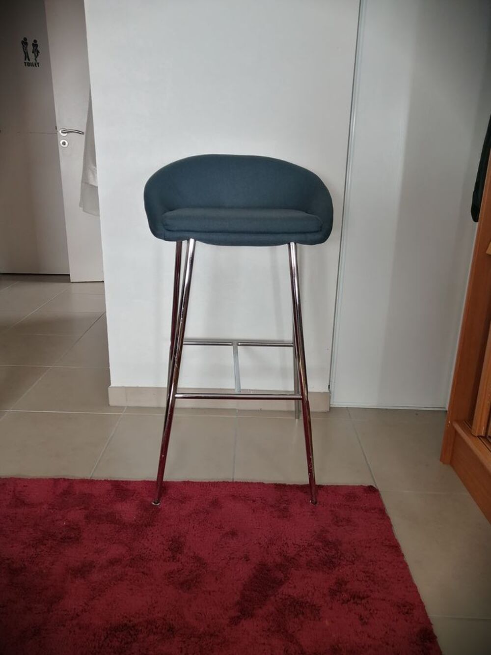 2 tabouret de bar et plan de travail Meubles