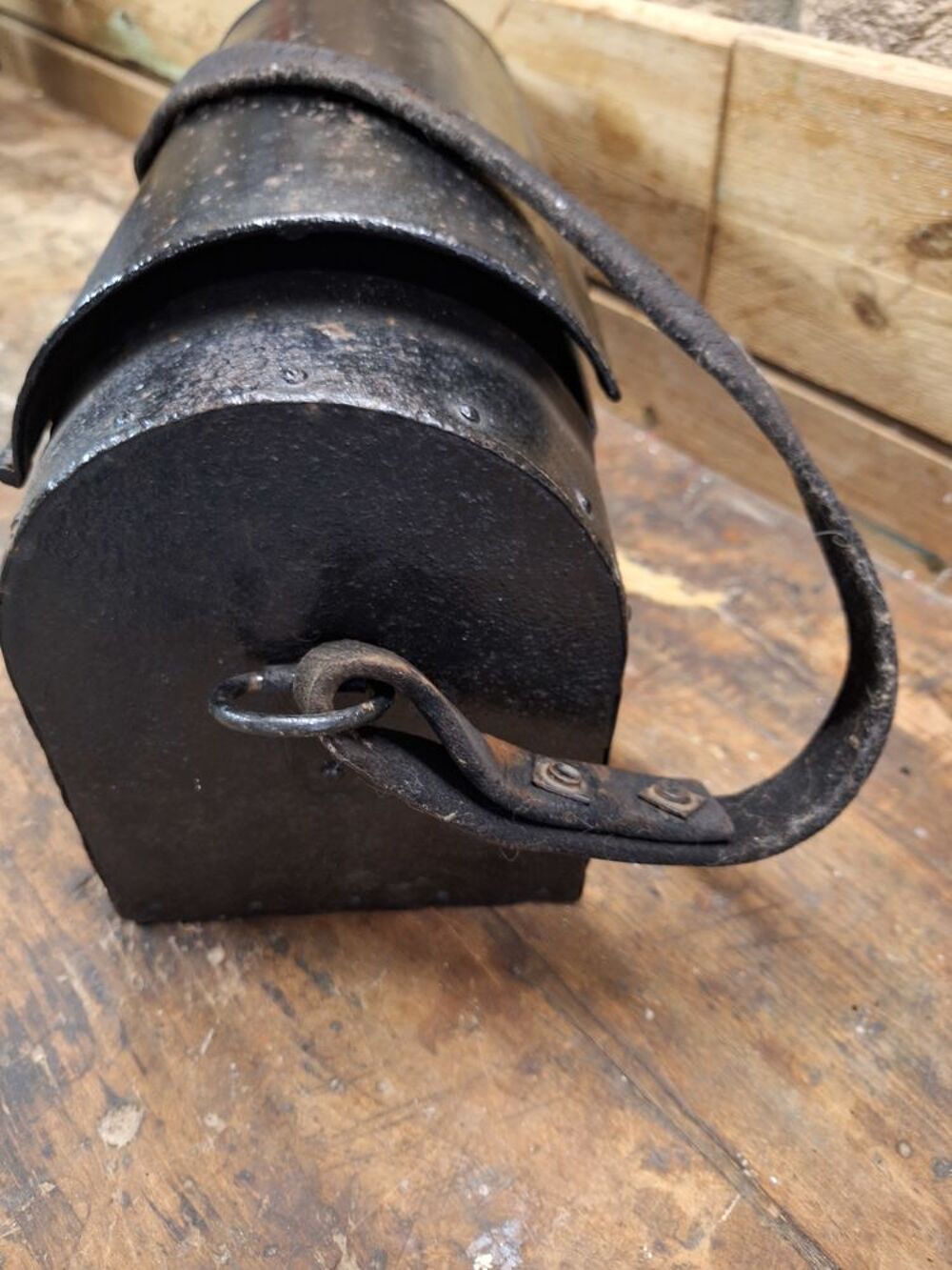 caisse plombier ancienne Bricolage