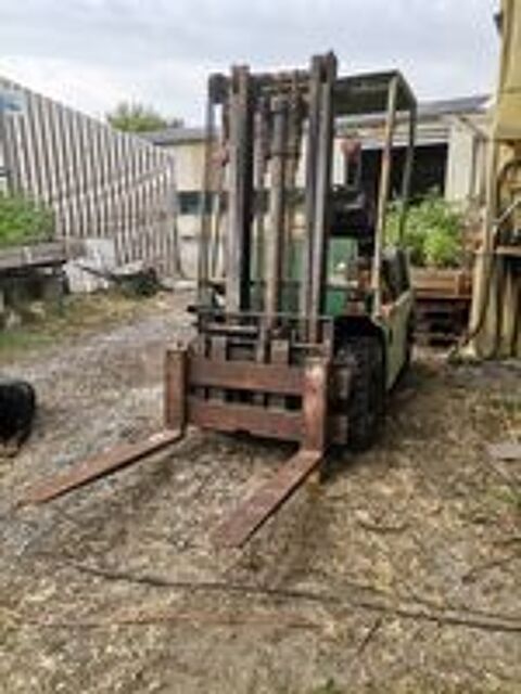   Sur 68000- Colmar, cède Chariot Elévateur  5 Tonnes  