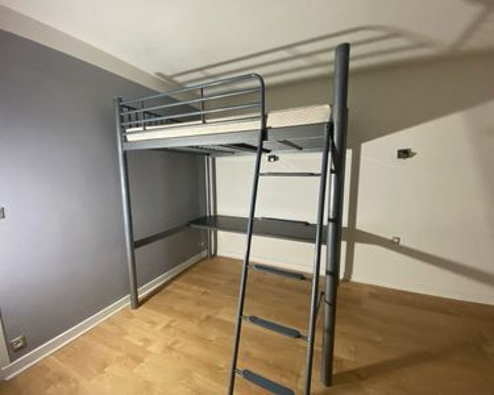 lit superpos&eacute; et son bureau Meubles