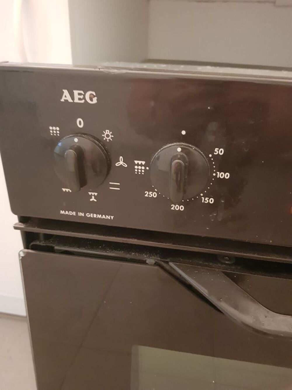 Aeg four Electroménager