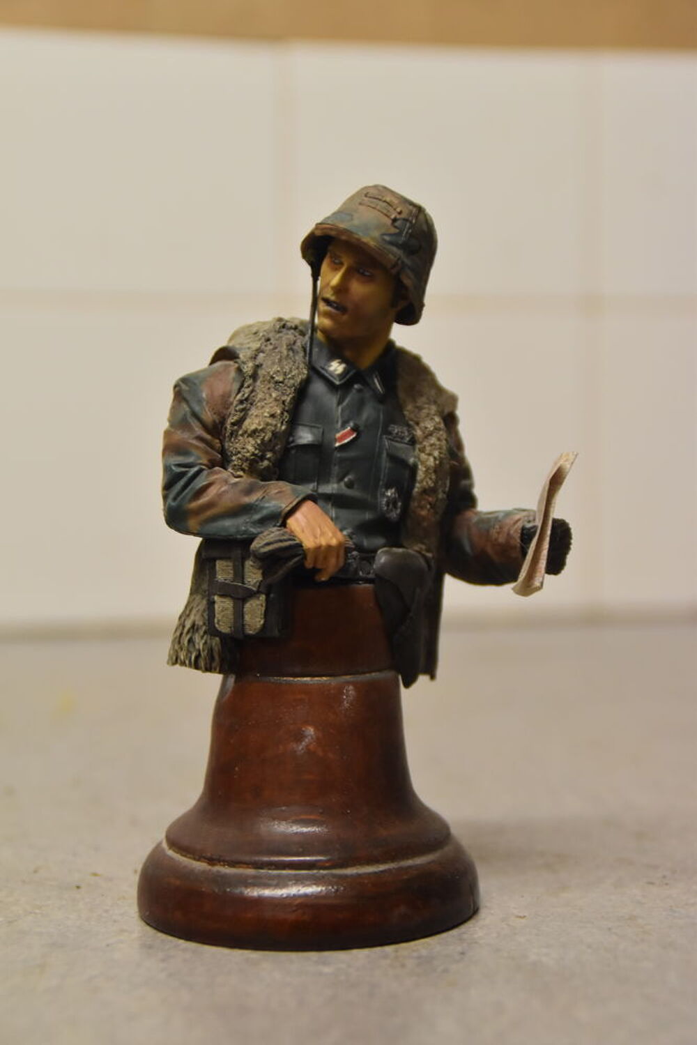 buste et figurine allemande 30€ piece ou 50€ les deux 