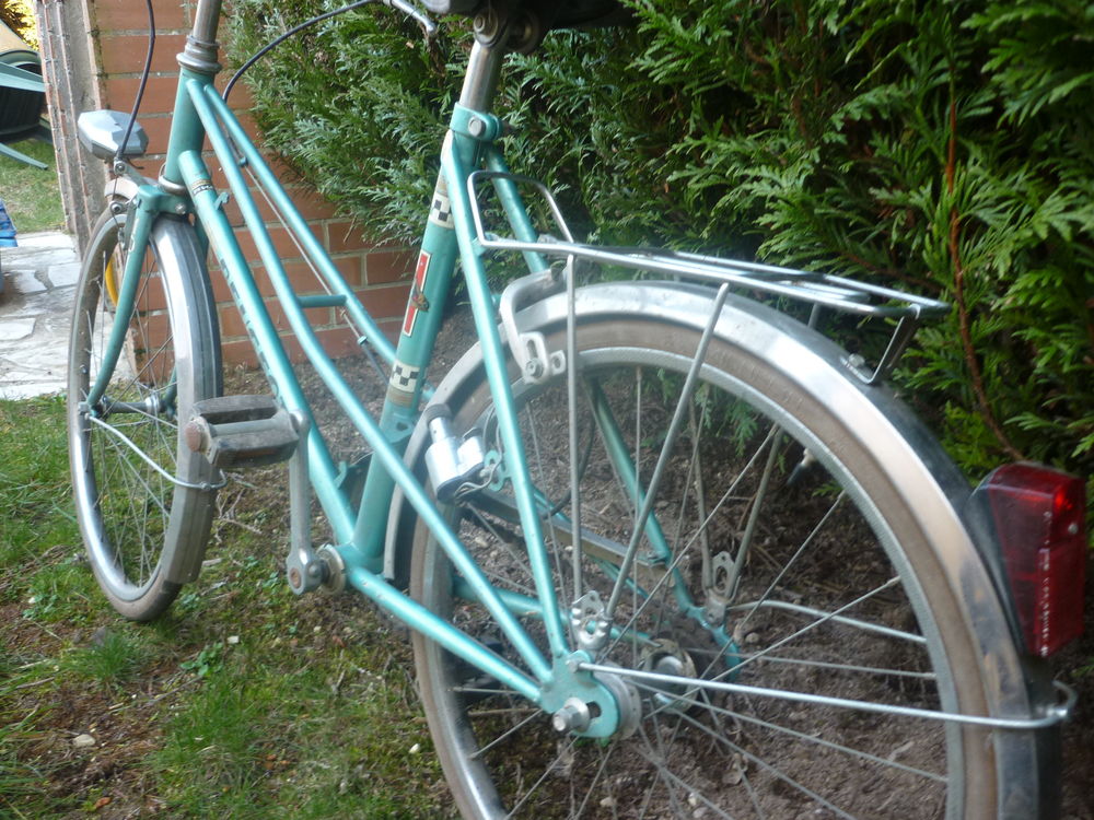 v&eacute;lo peugeot fille 8-10 ans Vélos