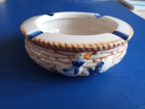 Cendrier motif oies c�ramique 8 Toul (54)