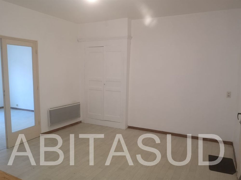 Location Appartement REALMONT Centre-ville Beau Studio-T2 de 40 m² Realmont
