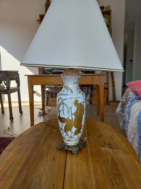 Lampe de salon 35 Aix-les-Bains (73)