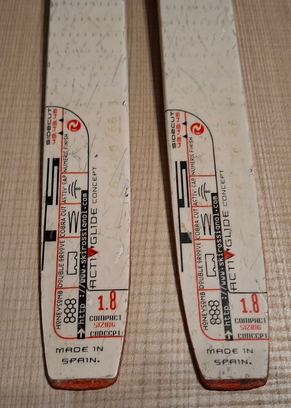 3 paires de SKIS de Fond
Sports