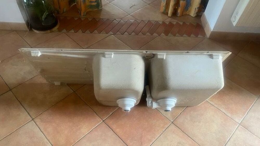&eacute;vier de cuisine double vasque en r&eacute;sine Cuisine