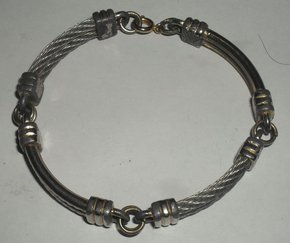 Bracelet Fantaisie. Bon &eacute;tat. Bijoux et montres