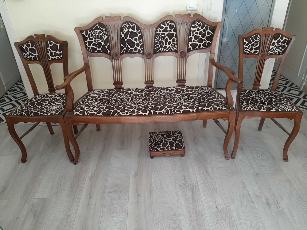 Banquette chaises et chaufferette Meubles