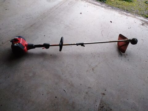 DEBROUSAILLEUSE THERMIQUE  HUSQVARNA / COUPE BORDURE 120 Le Controis-en-Sologne (41)