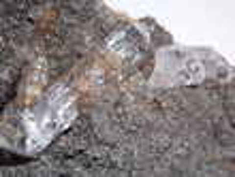 Quartz Hyalin sur Sid&eacute;rite Maroc 97gr 68 x 45 x 29 mm 