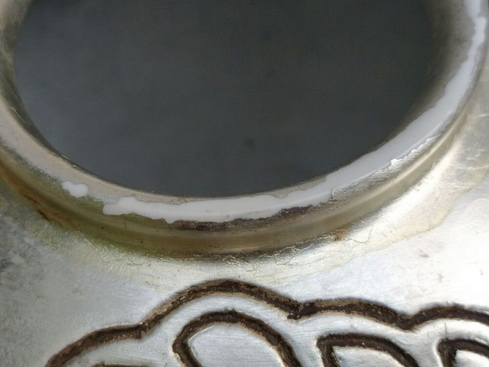 Vase en Porcelaine ou Verre Opaline Argent&eacute; Art D&eacute;co. Décoration