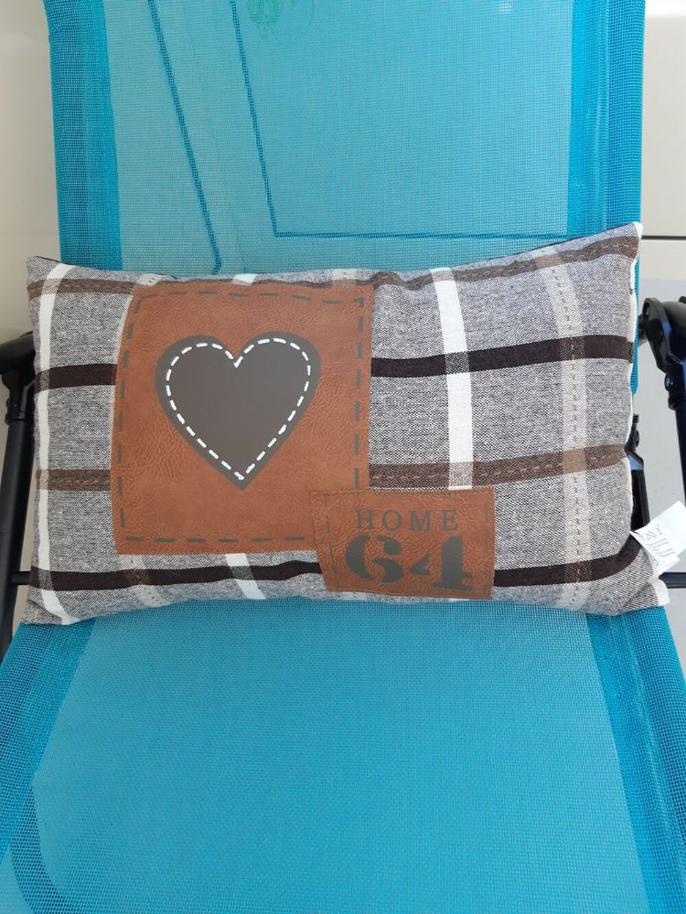 Coussin Ecossais "HOME 64" (NEUF). Décoration
