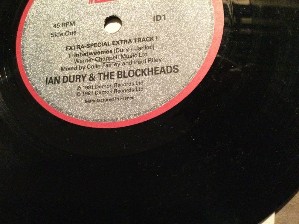 disques neuf et occase CD et vinyles