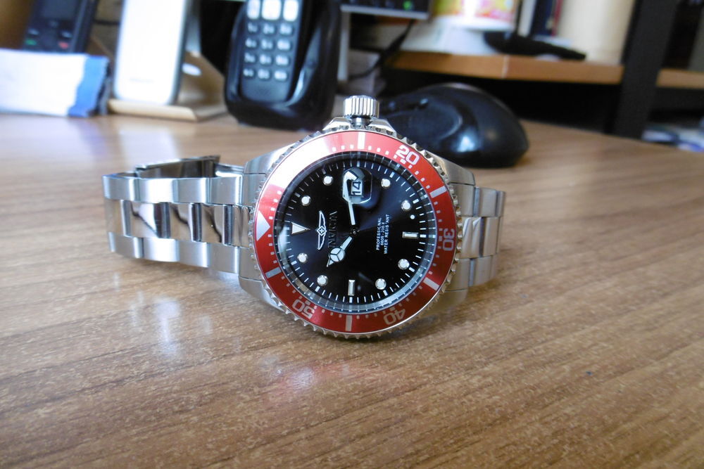 Montre Invicta NEUVE jamais port&eacute;e Bijoux et montres