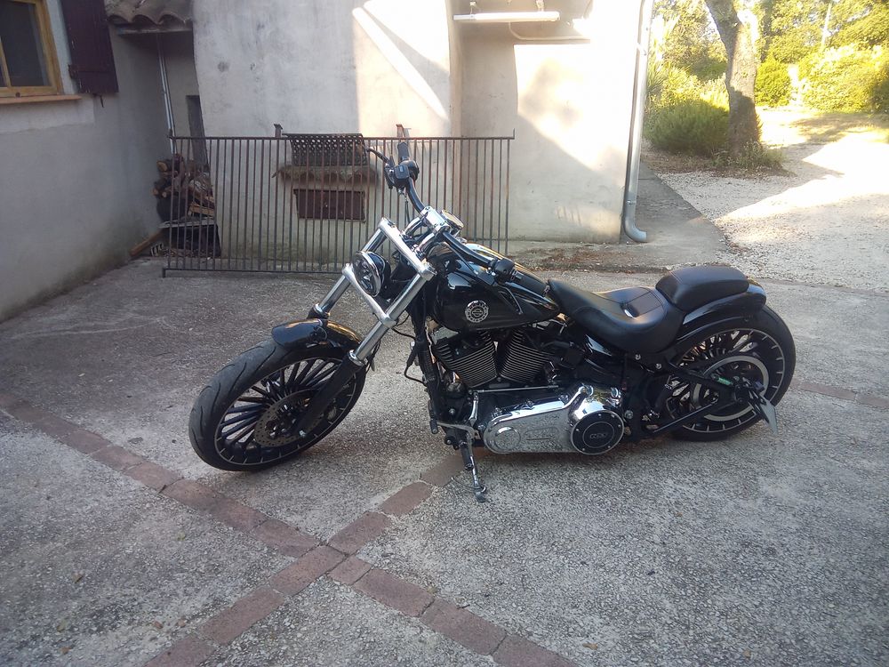 HARLEY-DAVIDSON 2017 occasion 84210 Pernes-les-Fontaines