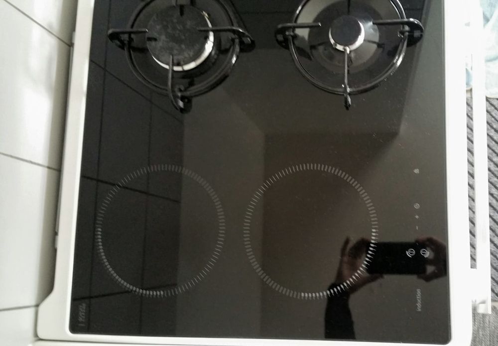 Cuisini&egrave;re blanche Brandt. mixte Electroménager