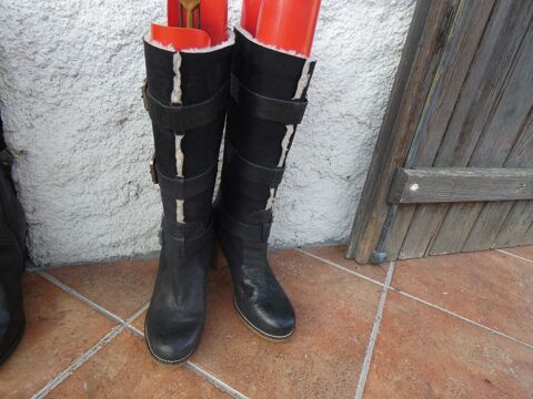Bottes T. 39 - cuir & peau, fourr�es 50 Courdimanche-sur-Essonne (91)