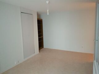  Appartement à louer 1 pièce 25 m²