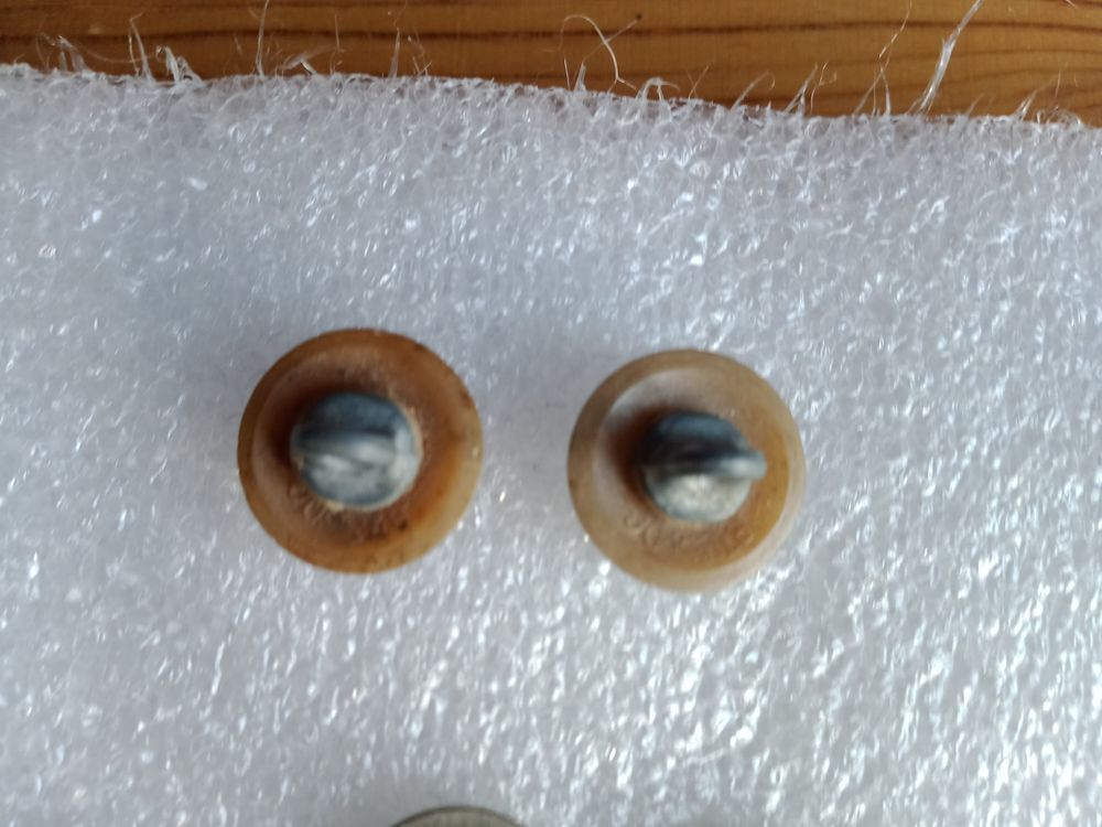 Boutons anciens Willy's, chasse et v&eacute;nerie 