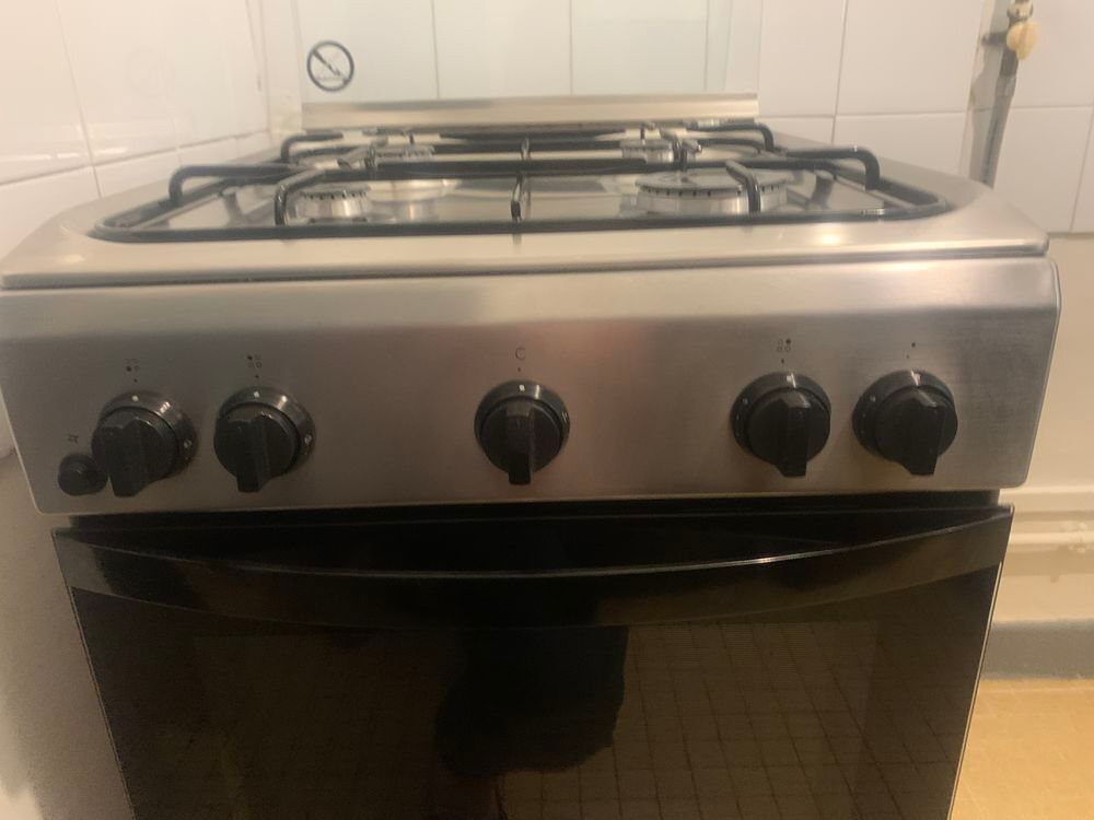 Cuisini&egrave;re indesit 4ans Cuisine