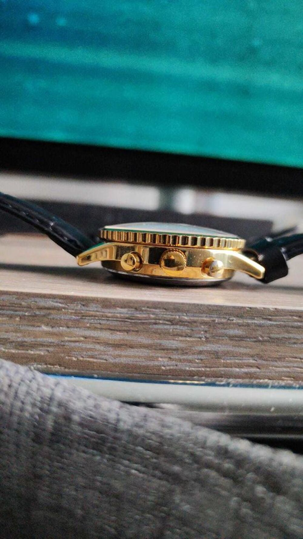 montre vintage sovi&eacute;tique marque Poljot Bijoux et montres