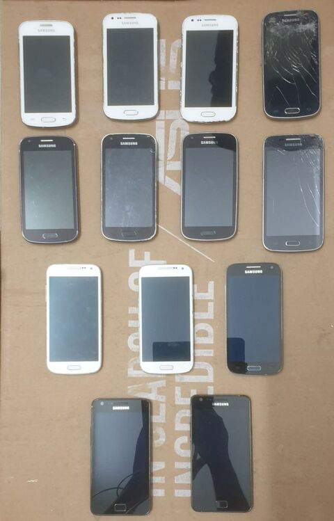 Lot smartphones 12 20 Paris 12 (75)