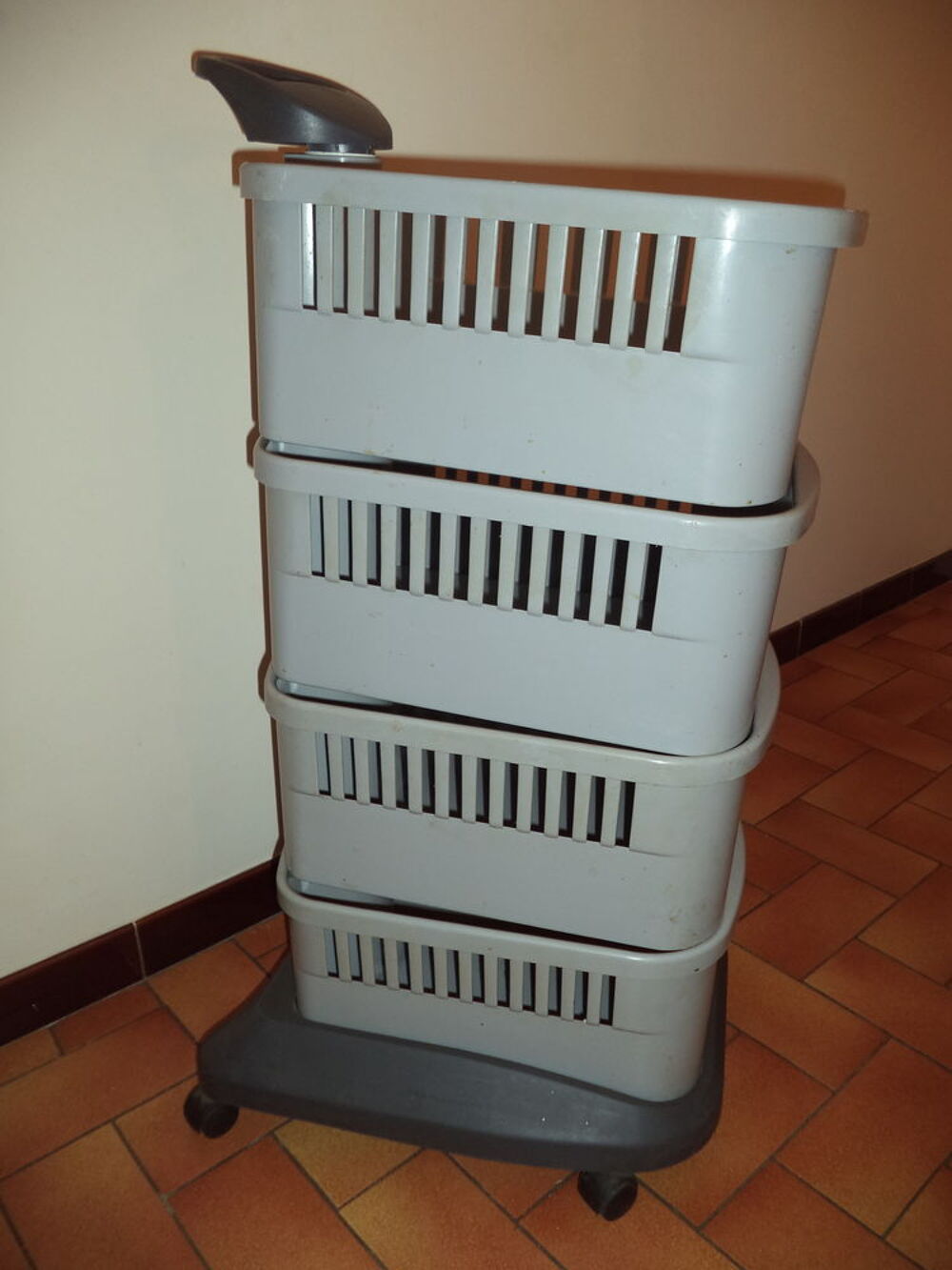 Meuble servante sur roulettes Meubles