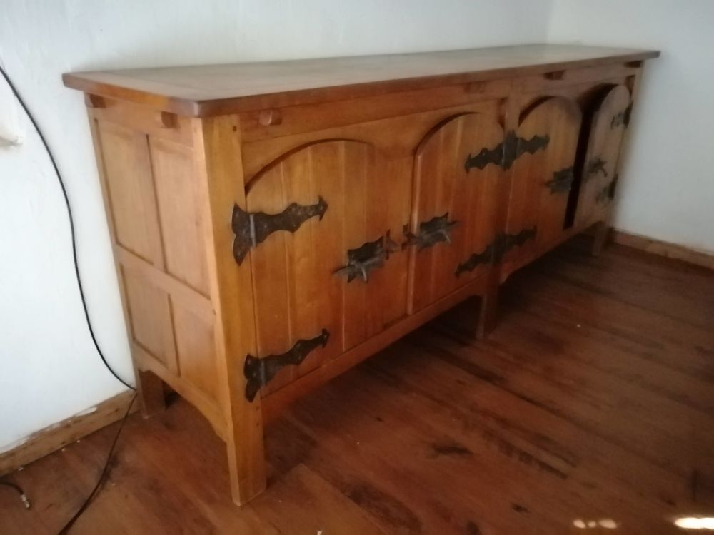 buffet ch&ecirc;ne massif Meubles