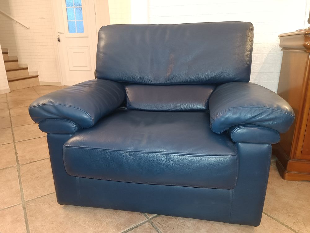 Canap&eacute; 3 places et fauteuil cuir Meubles