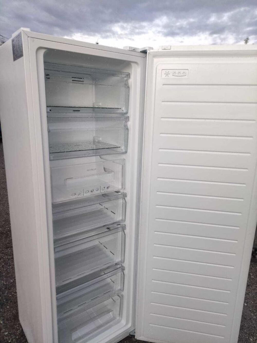 Cong&eacute;lateur armoire No Frost Jeken comme neuf livraison offerte Electroménager