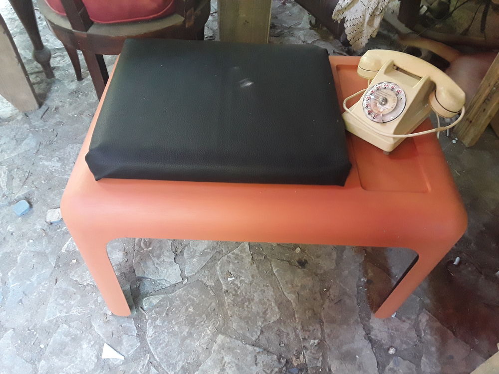 , table siege fer orange vintage vendu sans t&eacute;lephone Billetterie