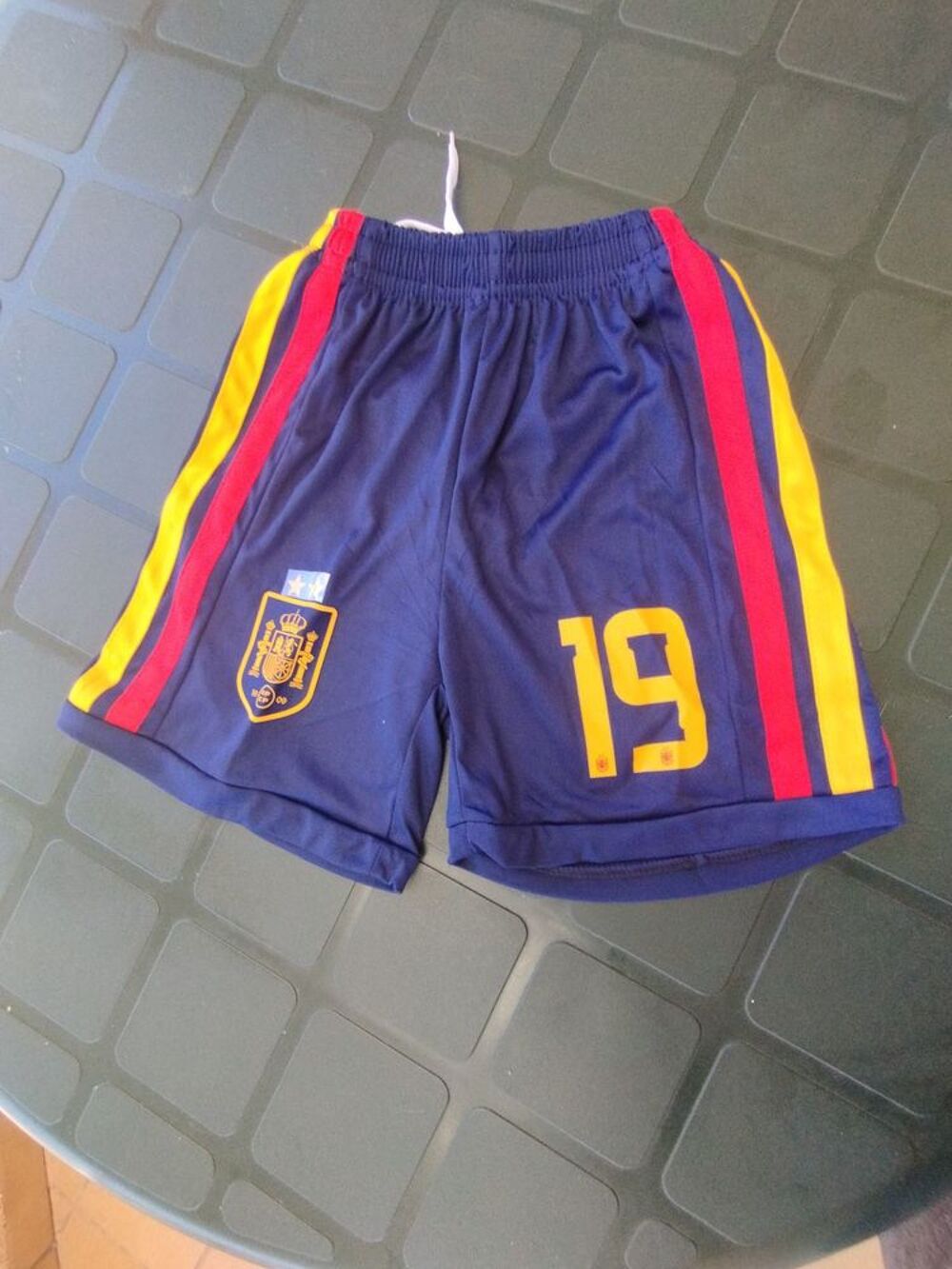Nouveau maillot Espagne 2 &eacute;toiles championne du monde 2026 Sports
