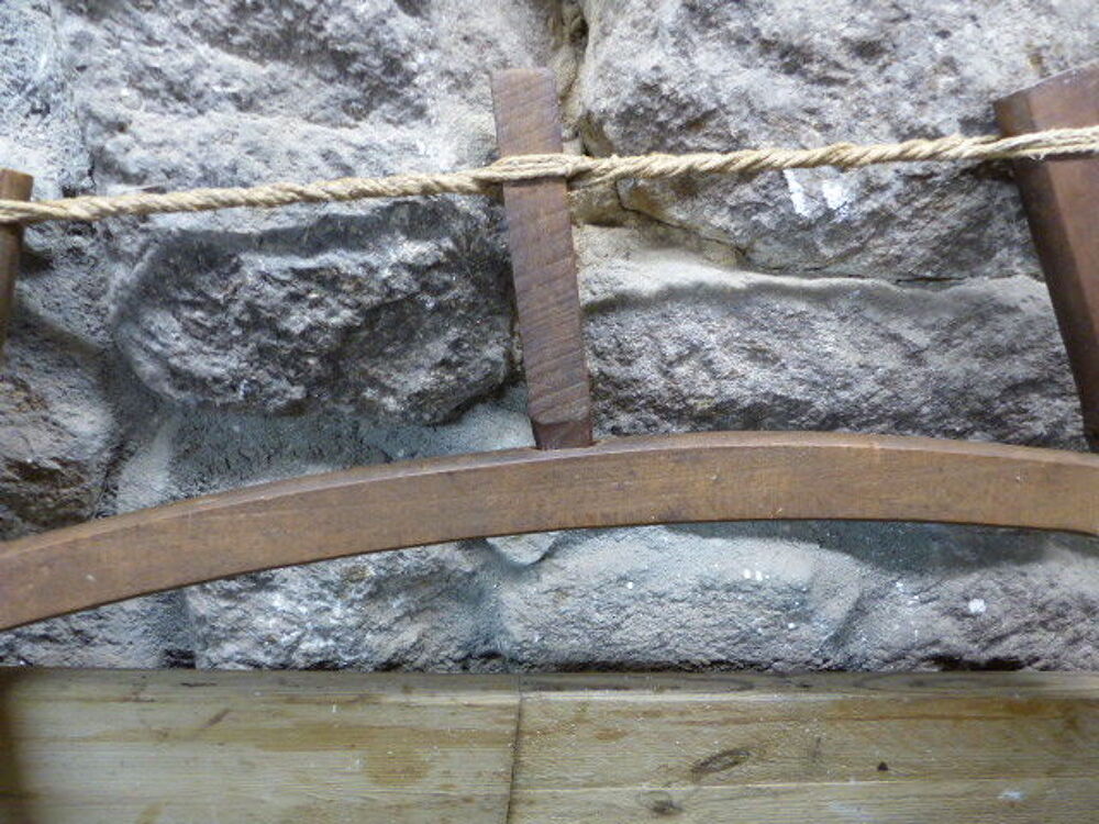 Scie &agrave; cadre ancienne en bois 83 cm Décoration